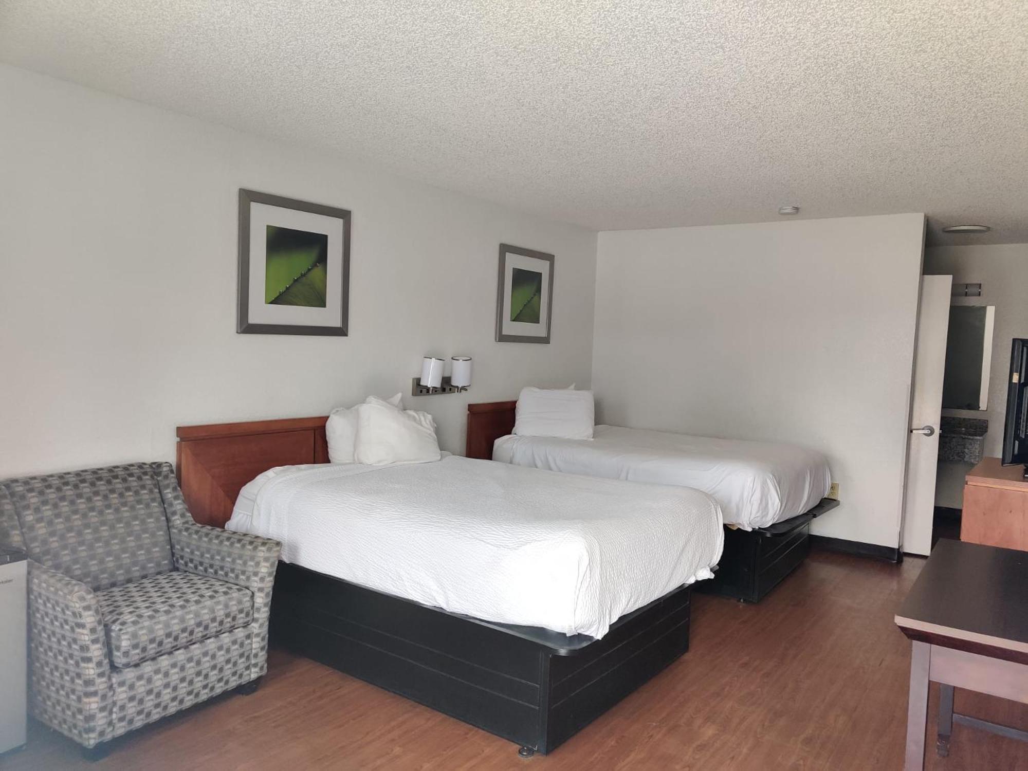 Travelodge Suites By Wyndham Macclenny I-10 Exterior photo