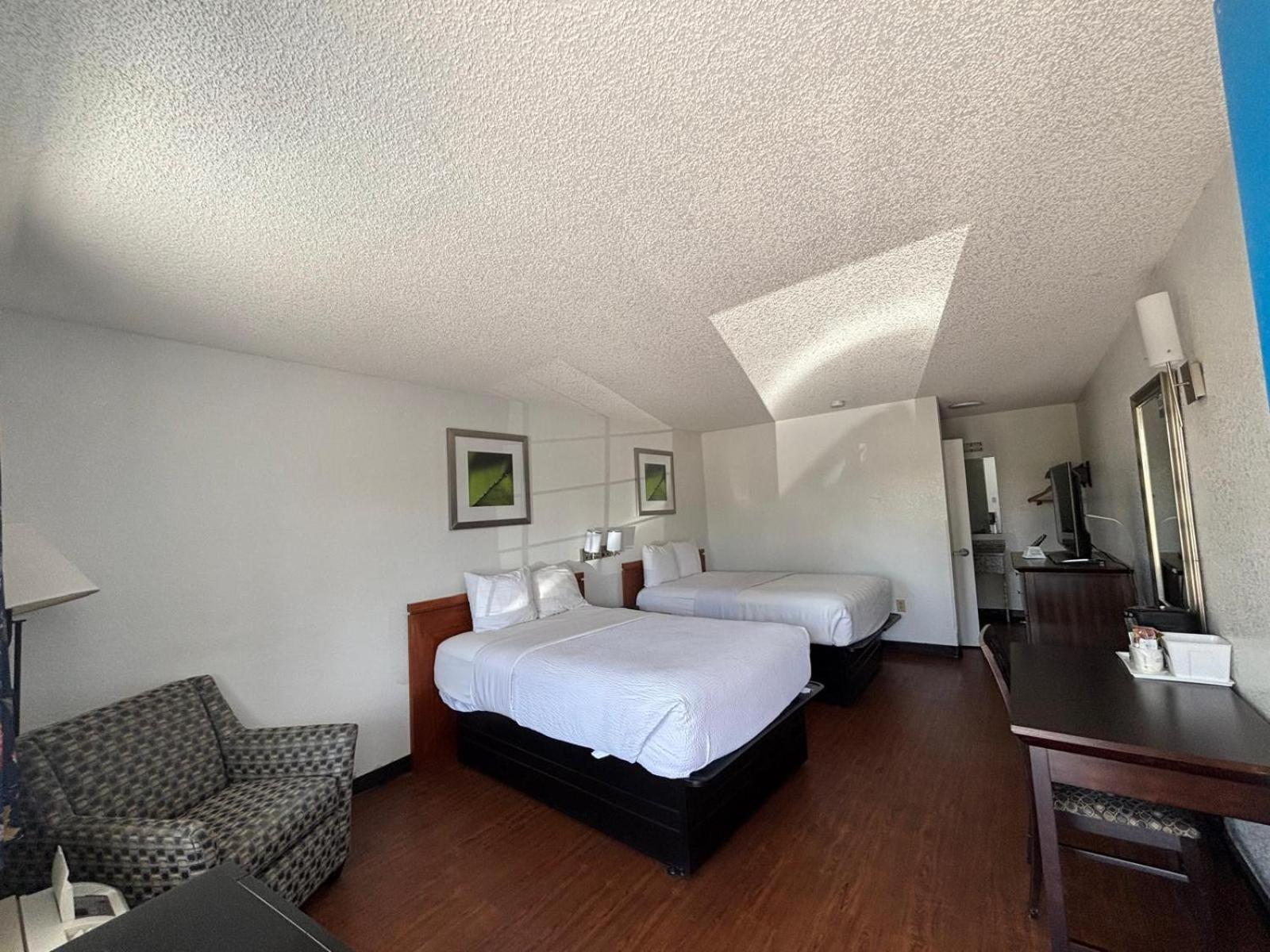 Travelodge Suites By Wyndham Macclenny I-10 Exterior photo